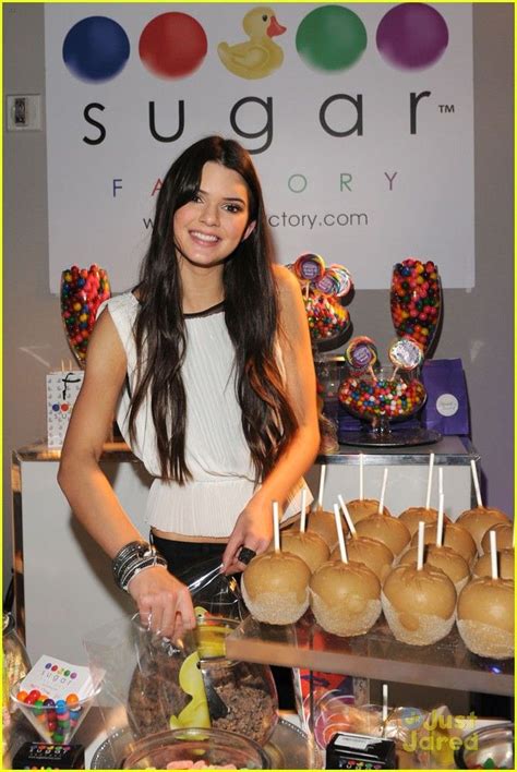 Kendall Jenner Sweet 16 Candy From Sugar Factory Estatura