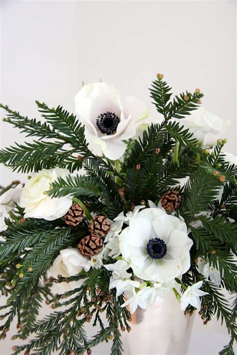 10 Winter Wedding Decor Ideas That Create A Cozy Chic Ceremony And