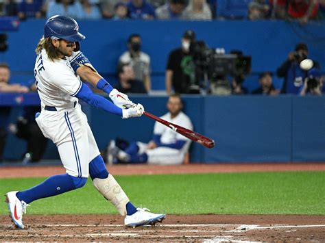 Santiago Espinal And Bo Bichette Lead Blue Jays To Second Consecutive