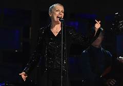 Unbelievable Why Annie Lennox%e2%80%99s Grammys Appearance Is Making Headlines %e2%80%93 Essential Details Inside %e2%80%93 Discover The Shocking Details