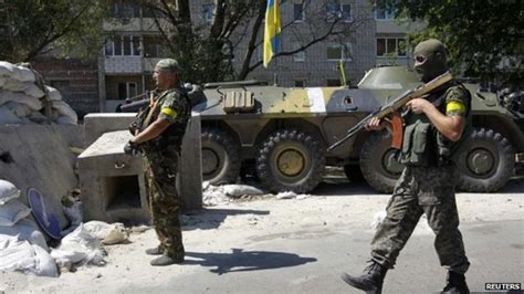 Ukraine Crisis Rebel Fighters Trained In Russia Bbc News
