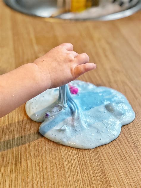 3 Ingredient Homemade Fluffy Slime Recipe Uk Toby And Roo