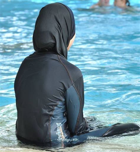 “burqa E Burkini Giusto Combatterne Il Divieto Ma Anche Limposizione”
