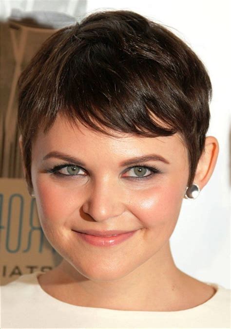 Best Cropped Pixie Haircuts For A Round Face
