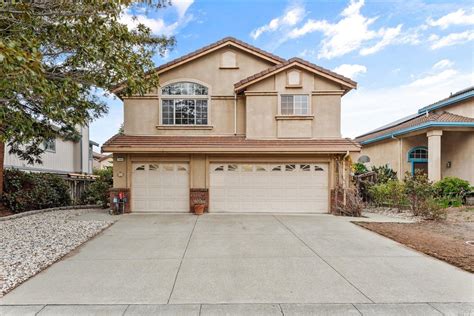 1040 Sterling St, Vallejo, CA 94591 - MLS 322105441 - Coldwell Banker