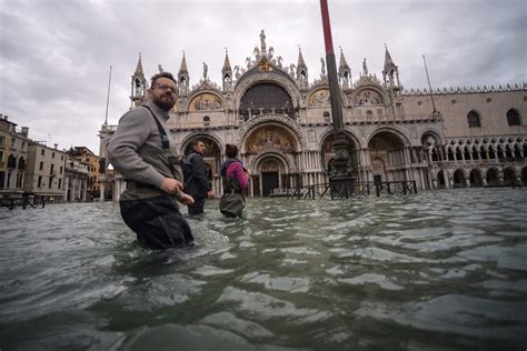 Venice Scrambles To Save Its Treasures As Floodwaters Again Submerge
