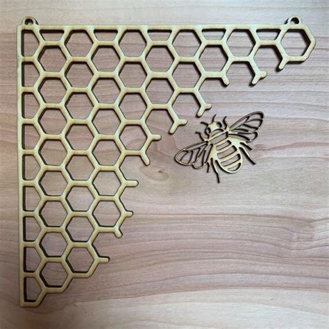 Bee And Honeycomb Corner Unfinished Wood Frame Resin Art Etsy