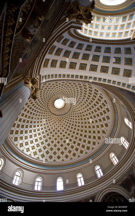 Dome Roof Of Church Interior Hi Res Stock Photography And Images Alamy