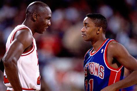 All cheap shots, altercations, and techs. Chicago Bulls - Detroit Pistons, 1990 | BBALLCHANNEL