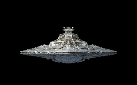 El bellator, por otro lado, se conoce como dreadnought rápido, lo que significa que probablemente sacrifica armaduras y armas por la velocidad. Ansel Hsiao - Bellator-class Star Dreadnought