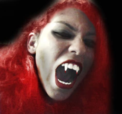 Femme Fatale Vampire By Kippyambar14 On Deviantart