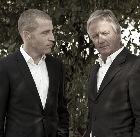 In über 20 büchern beschreibt jürgen fliege seine lebensphilosophie und gibt ratschläge in den themenbereichen. Jürgen Fliege: "Alles kostet Geld, und auch mein Service ...