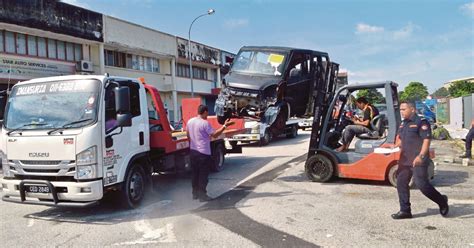 Have you found the page useful? Shah Alam City Council seizes 60 abandoned vehicles | New ...