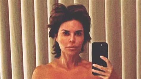 lisa rinna strips down in risqué selfie to ring in the new year