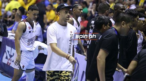 In his native country, media call kobe paras a hoops sensation and wunderkind, and his family is known as the freshman kobe paras (24) brings energy to the no. Much-awaited UP debut delayed as Kobe Paras nursing ...