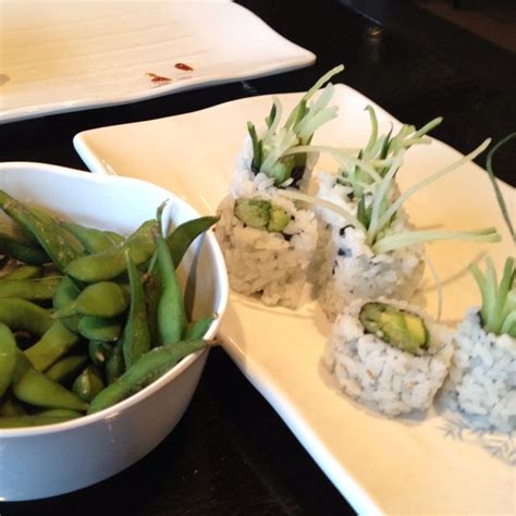 Ob sushi, sashimi oder asia suppe: Sushi is happiness in my belly!! | Favorite recipes, Eat ...