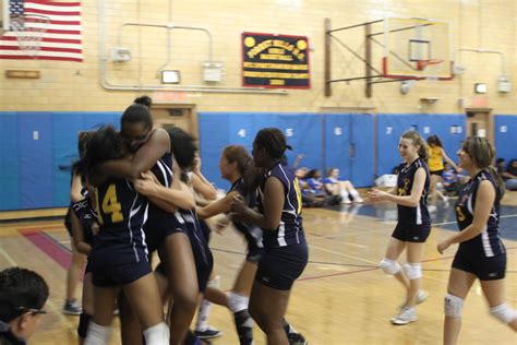 Forest Hills High School Girls Volleyball Earns Division Title Forest