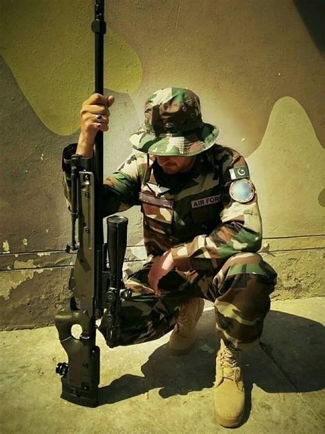 Handsome Ssg Commando Ssg Commando Pak Army Soldiers Pakistan Armed
