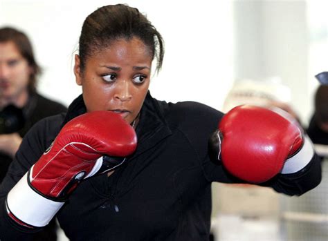 Top 10 Female Boxers Of All Time