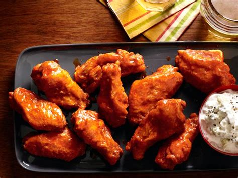 Fried Buffalo Wings With Blue Cheese Dip Recipe Food