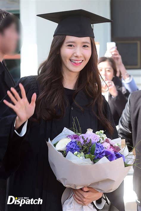 Snsd Yoona University Graduation