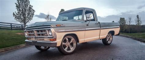 Ford F100 Short Wheel Base 351w Two Tone Lowered 20 Inch Wheels Daily