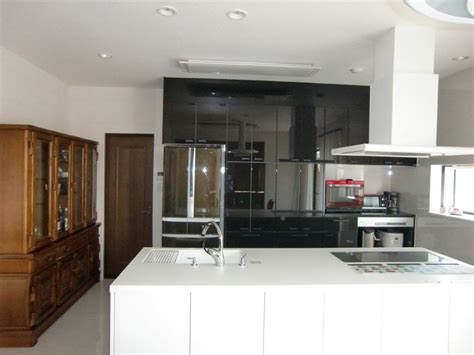 Dmmポイント、ゲームチップ、toreta+のメンテナンスが実施されます。 詳細については、こちらからご確認ください。 ［htc vive cosmos ＋ pc レンタルキット］htc vr ヘッドマウントディスプレイ. 黒いキッチンには、黒の冷蔵庫ですっきりと! : おしゃれ!な ...