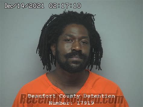 Recent Booking Mugshot For Antonio Lamont Coaxum In Beaufort County South Carolina