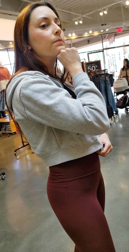 Very Cute And Fit Petite Pawg Oc Spandex Leggings And Yoga Pants Forum