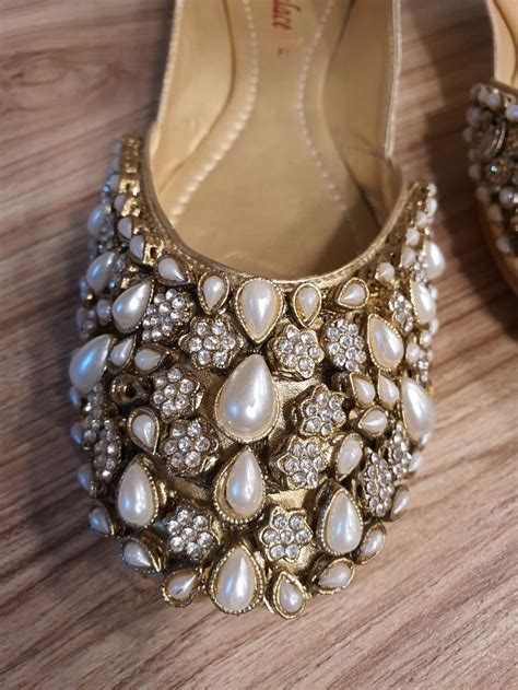 Kundan Pearl Khussa Juttis In 2022 Jutti Women Shoes Pearls