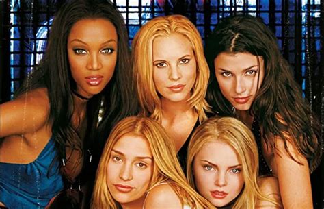 Coyote Ugly Turns 20 Years Old And Tiny Gay Me Is Elated The Mary Sue