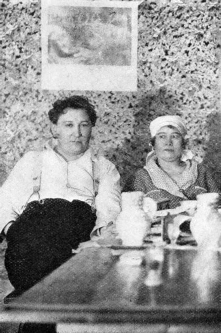 Jaroslav hašek se narodil 30. File:Jaroslav Hasek 1922.jpg - Wikimedia Commons