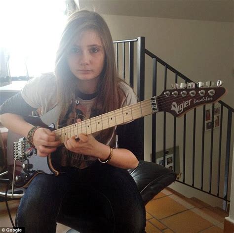 Van Halen Who Amazing Teen Girls Guitar Solo Goes Viral And Sparks