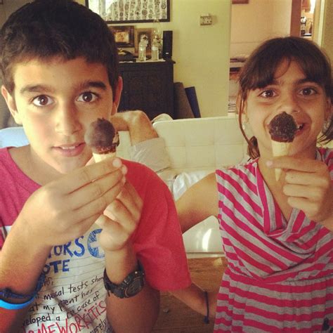 Hoy quiero helado de fresa para variar. Sticks and Stripes: What do you say LA? Is it an Ice Cream ...