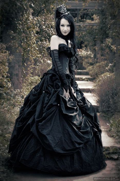 Pretty Black Vampire Style Wedding Dress Gothic Wedding Dress