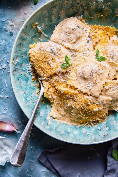 The best ravioli sauce recipes on yummly | easy arugula cream sauce with ravioli, creamy white sauce with fresh tarragon atop lobster ravioli, lobster ravioli sauce. 5 Minute Ravioli Sauce (With images) | Ravioli sauce ...