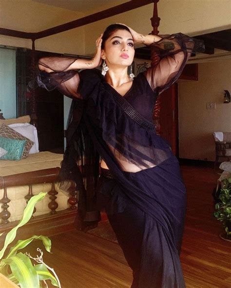 Actress Aarti Nagpal Hot In Saree Cinemaicon