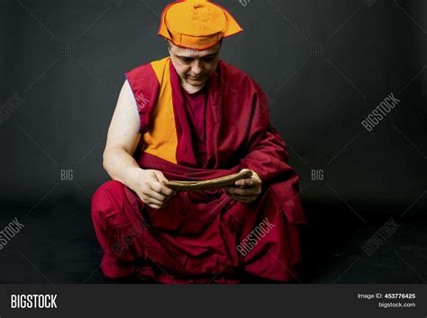 Tibetan Buddhist Monk Image And Photo Free Trial Bigstock
