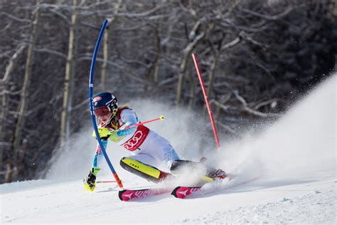 Shiffrin Wins Aspen Slalom By Three Full Seconds First Tracks
