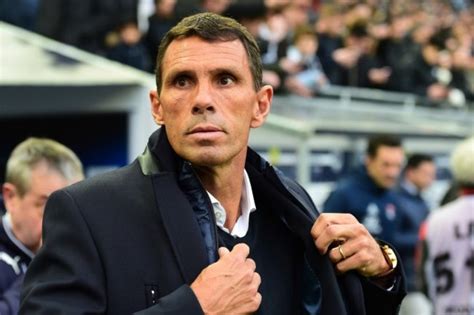 El volante es cuestionado en la previa a participar en el certamen donde, en 2019, la selección albirroja llegó a la final. Lions indomptables: Gustavo Augusto Poyet Domínguez ...