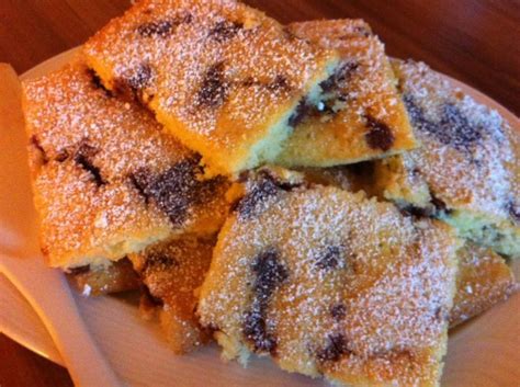 Die runden rührkuchen schmecken sehr saftig und werden einfach und konvenient nur mit sahne und. Luftiger Wolkenkuchen - Rezept mit Bild - kochbar.de