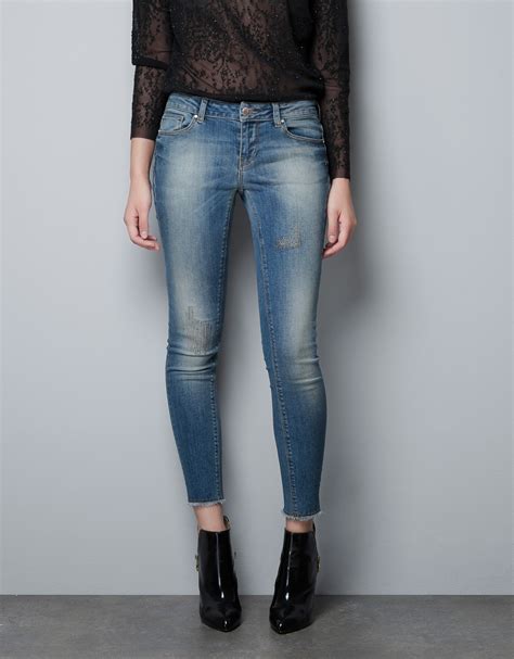 zara cropped skinny jeans with frayed hems in blue lyst