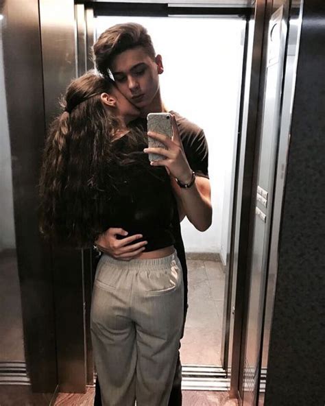16 Poses Besando A Tu Novio Que Debes Compartir En Instagram Cute Couples Photos Cute Couple