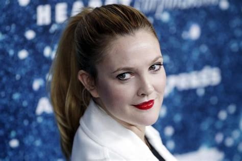 Drew Barrymore Shares Selfie With Cameron Diaz Gwyneth Paltrow And