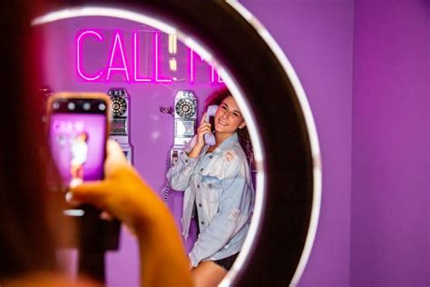 An Instagram Selfie Museum Captures Fans At Merle Hay Mall In Des Moines