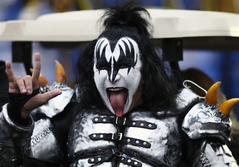 Lapd Searches Home Of Israeli Born Kiss Rock Star Gene Simmons Israel