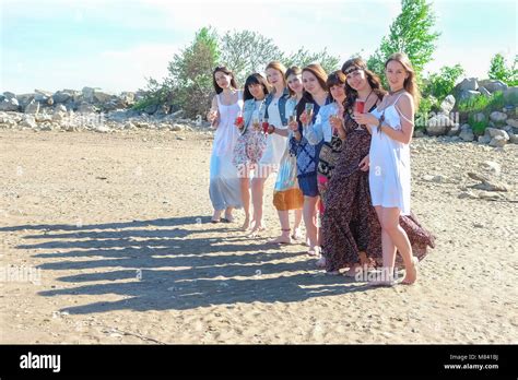 Teen Girls Beach Bikini Banque De Photographies Et Dimages Haute