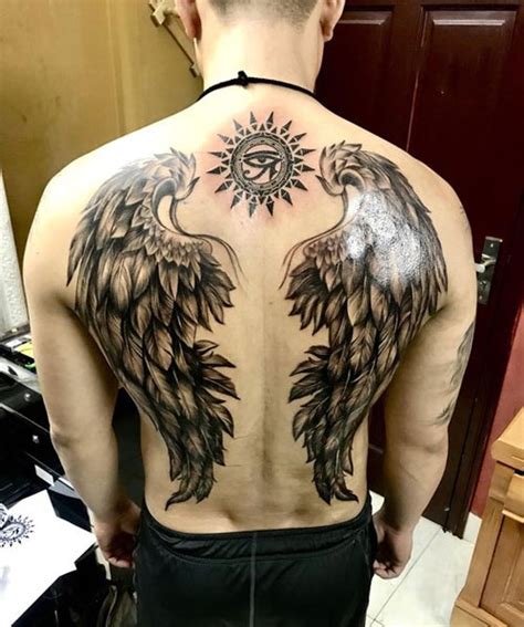 Hình xăm nhỏ cho nam ở chân cổ chân như được chắp thêm đôi cánh đầy nổi bật và thu hút ảnh xăm mini cho nam ở chân. 199+ Hình xăm đôi cánh - Biểu tượng của sự tự do, khát ...