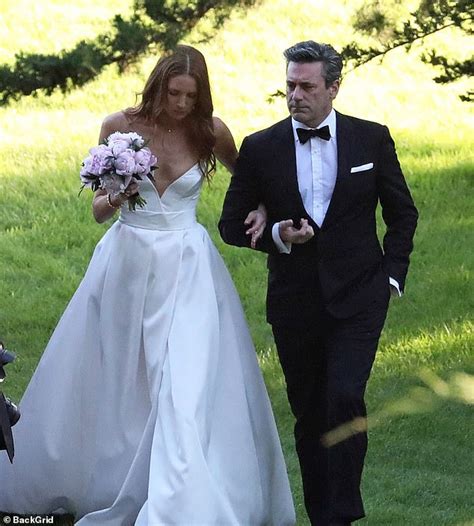 Jon Hamm 52 Marries Anna Osceola 35 At The Big Sur Site Of The Last Ever Mad Men Episode