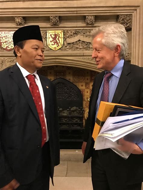 Secara sederhana, perjanjian kerjasama atau mou ini adalah bukti tertulis yang menunjukkan adanya kenginan dari dua pihak atau lebih untuk berkolaborasi. kerjasama indonesia dengan negara lain - wood scribd indo